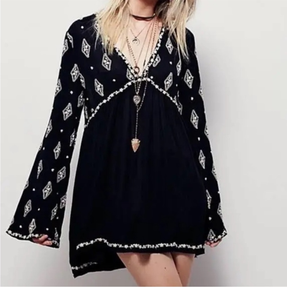 Free People Black Tunic with White Accents - Picture 5 of 10